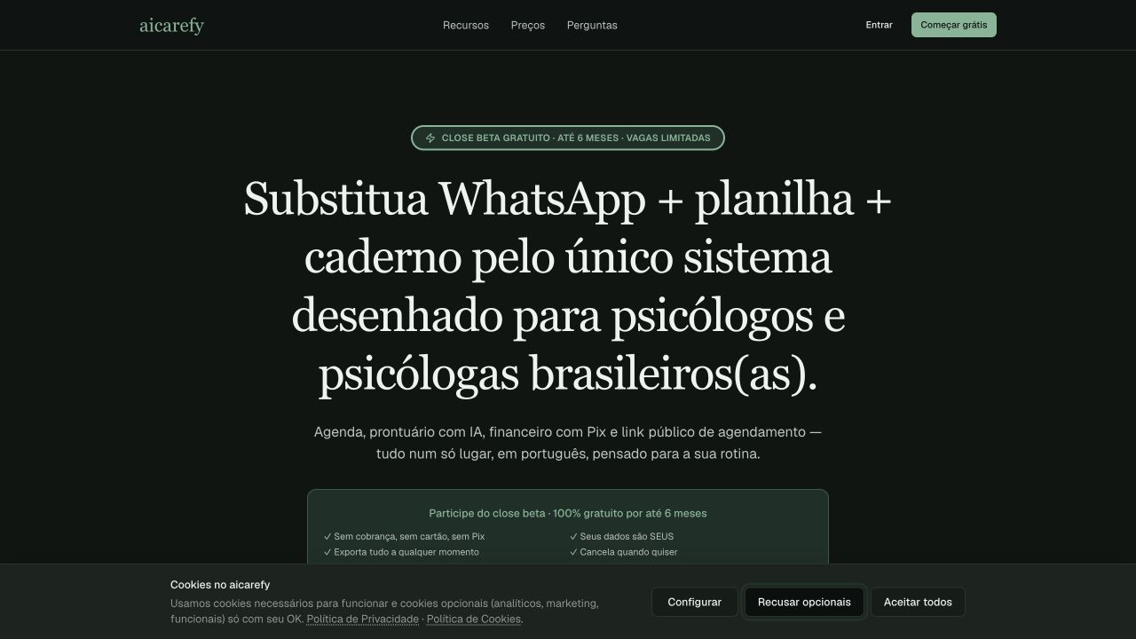 Primeira dobra da landing page do AICarefy, com fundo verde profundo e proposta para profissionais de psicologia.